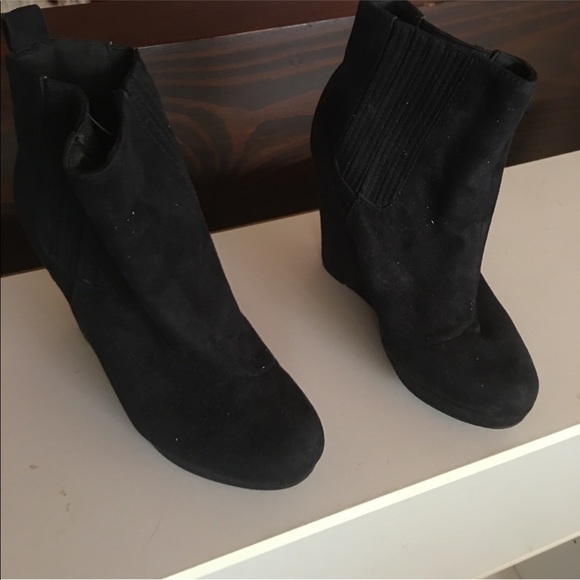 Shoes - Black bootie wedges